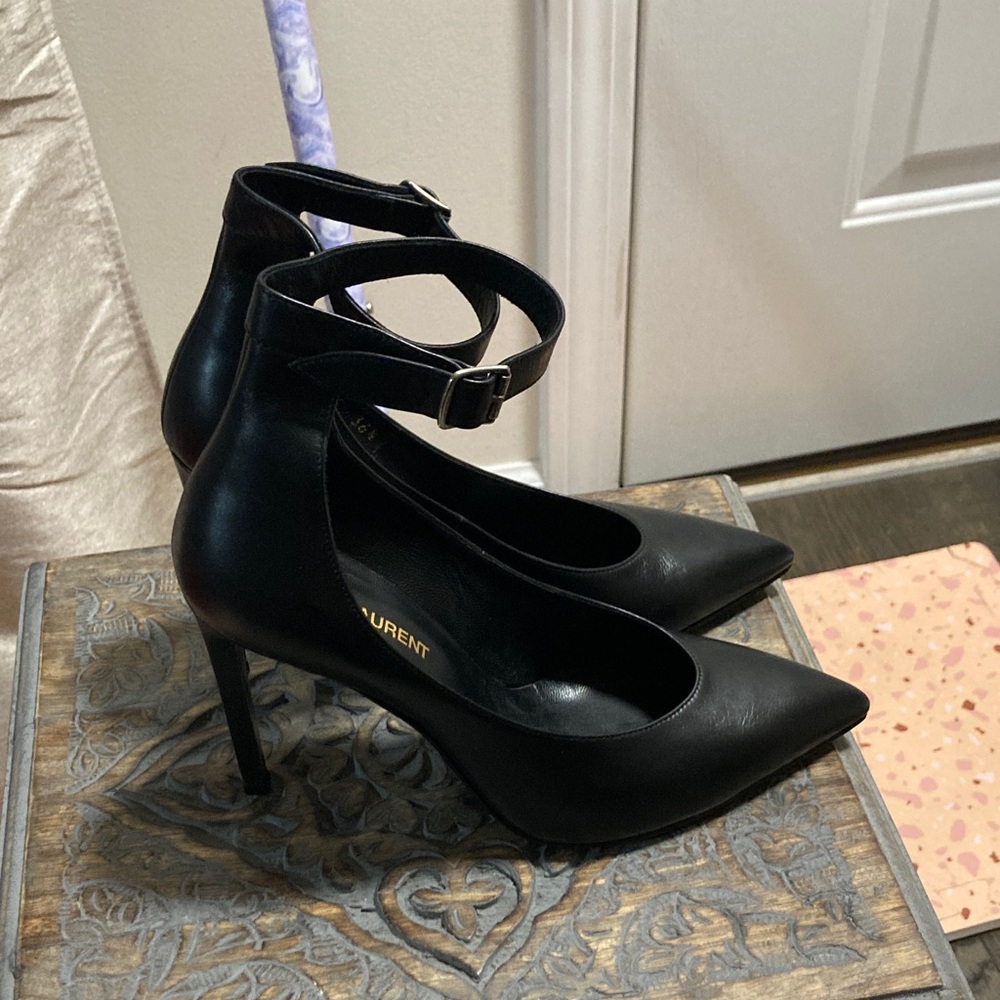 Saint Laurent Black Heeled Pumps - Picture 3 of 13